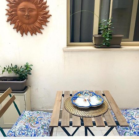 Apartment Alfonzetti-5 Min Walk To Central Train And Bus Station Catania Exterior photo