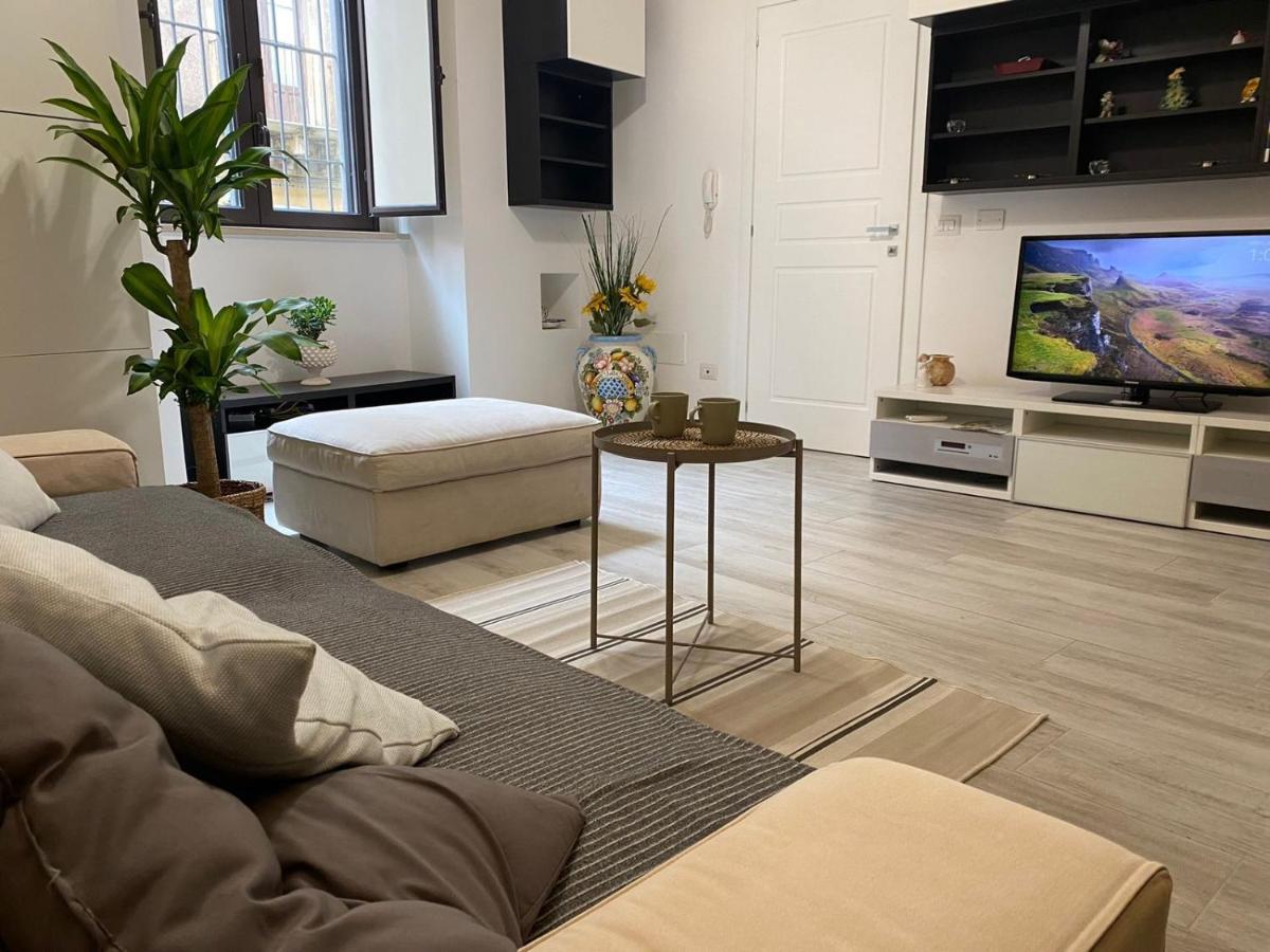 Apartment Alfonzetti-5 Min Walk To Central Train And Bus Station Catania Exterior photo